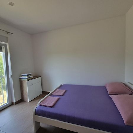 Apartmani Jozic Селине Екстер'єр фото