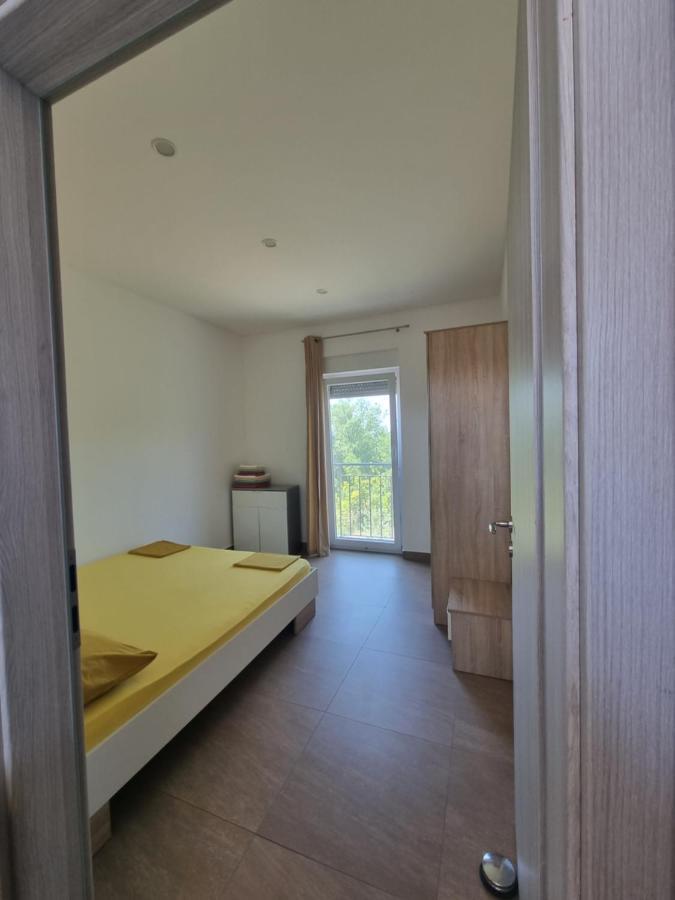 Apartmani Jozic Селине Екстер'єр фото