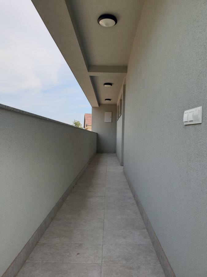 Apartmani Jozic Селине Екстер'єр фото