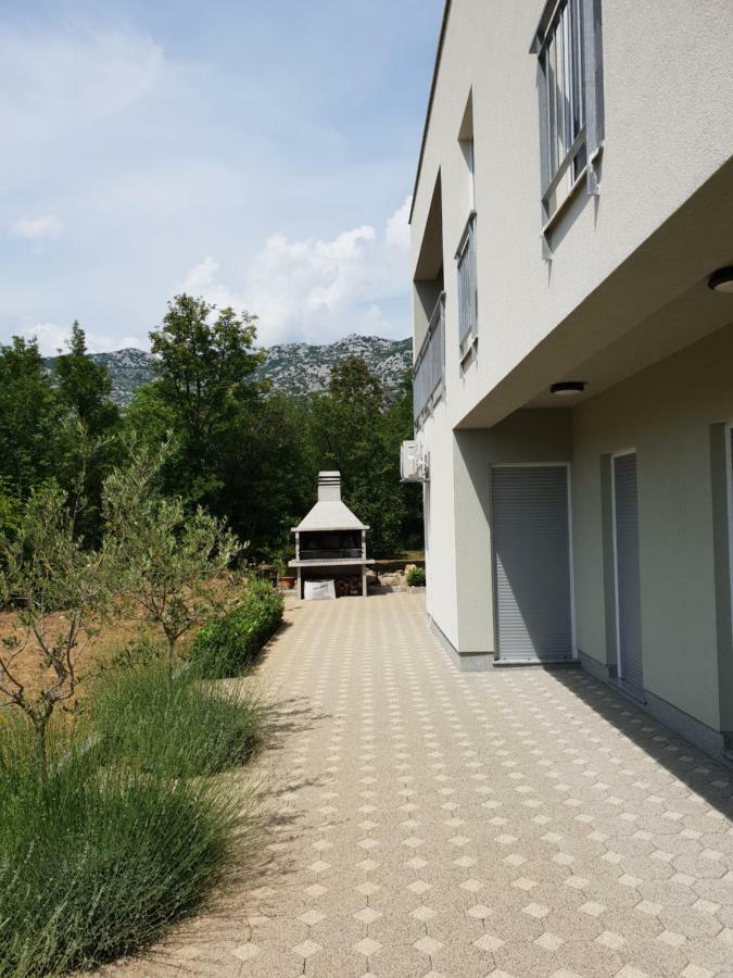 Apartmani Jozic Селине Екстер'єр фото