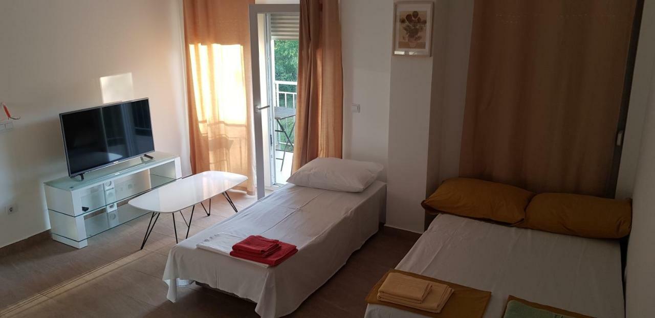 Apartmani Jozic Селине Екстер'єр фото